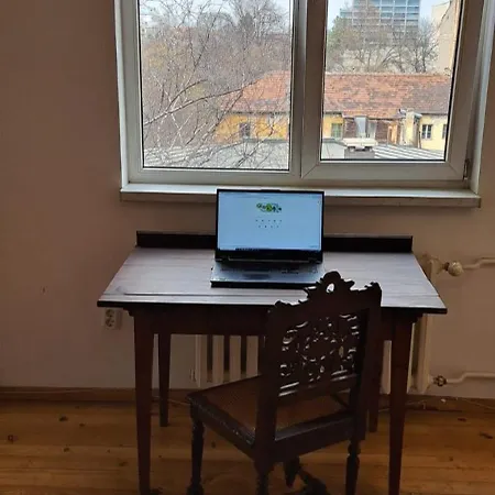 Bright In Doktorska Gradina * Sofie