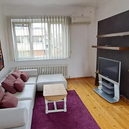 Apartman Bright In Doktorska Gradina Szófia